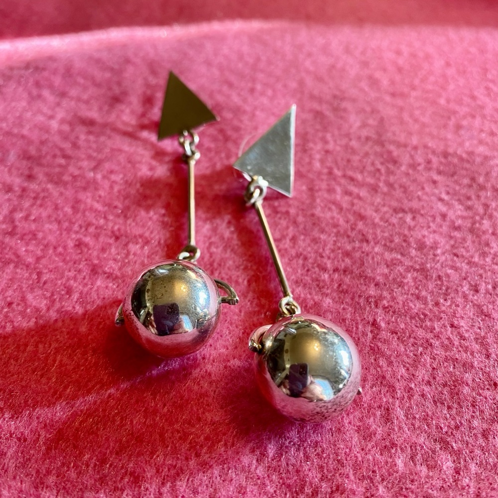 Unique silver drop ball earrings - Picture 4 of 7